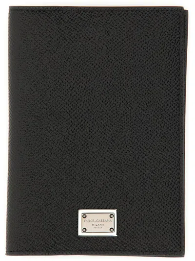 Dolce & Gabbana Leather Passport Holder In Black