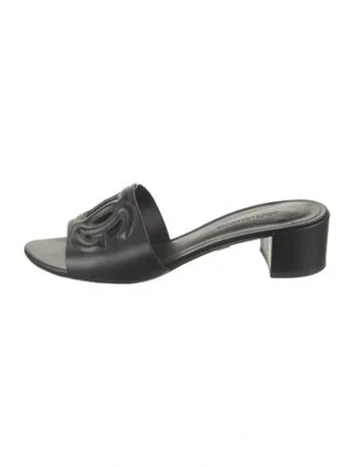 Pre-owned Dolce & Gabbana Leather Slides In Black