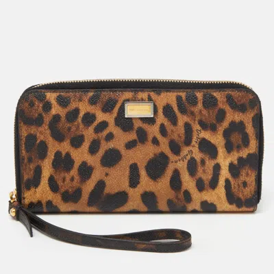 Pre-owned Dolce & Gabbana Leopard Print Coated Canvas Zip Around Wristlet Wallet In Brown