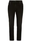 Dolce & Gabbana Dg Essentials Jeans Mit Tapered-bein In Black