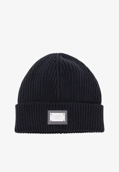 Dolce & Gabbana Logo Plaque Ribbed Knit Beanie In Red