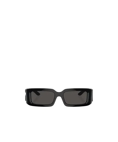 Dolce & Gabbana Logo Sunglasses In Black