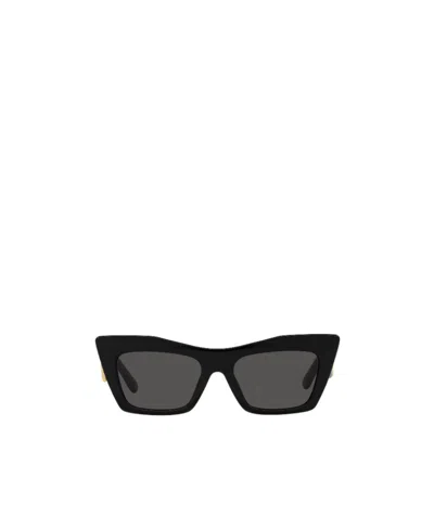 Dolce & Gabbana Logo Sunglasses In Black
