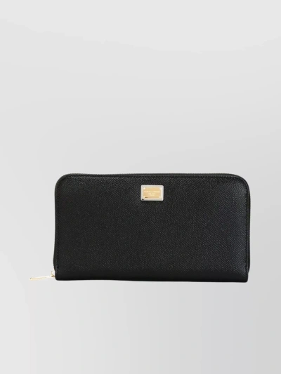 Dolce & Gabbana Logo Zip Wallet In Dauphine Leather In Black