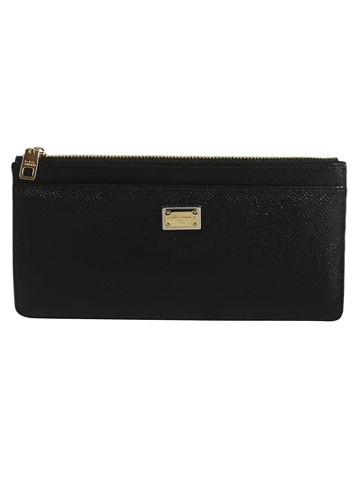 Dolce & Gabbana Logo Zipped Clutch In Black