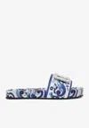 Dolce & Gabbana Calfskin Beachwear Sliders In Majolica-design Rubberized Calfskin In Blue