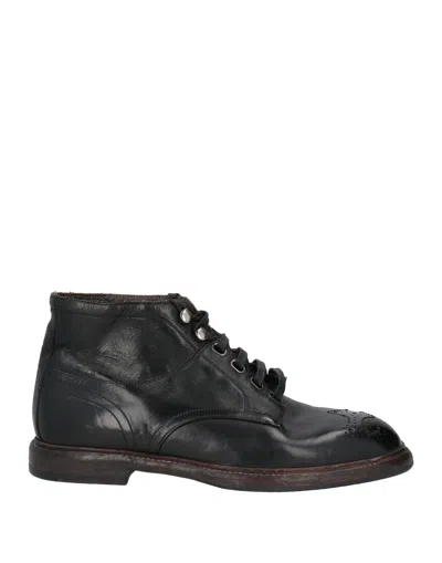 Dolce & Gabbana Ankle Boots In Black