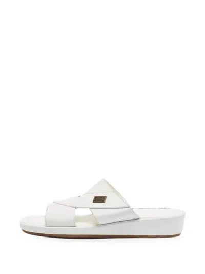 Pre-owned Dolce & Gabbana Masaccio Plaque Slide Sandals In White