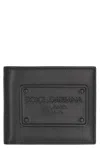 Dolce & Gabbana Small Zip-around Wallet In Calfskin With Raised Logo In Black