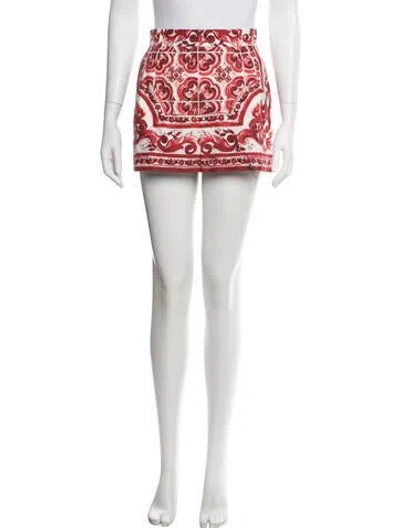 Pre-owned Dolce & Gabbana Printed Shorts In Red