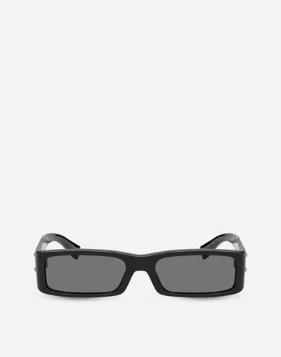 Dolce & Gabbana Re-edition Sunglasses In Black