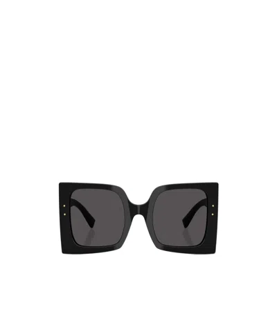 Dolce & Gabbana Rectangular Sunglasses In Black