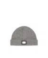 Dolce & Gabbana Ribbed Logo-plaque Beanie Hat In Gray