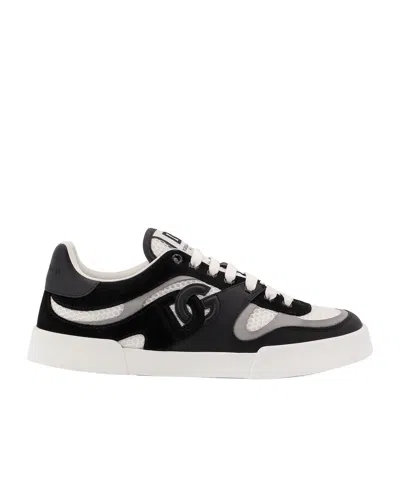 Dolce & Gabbana Round Head Low-cut Sneakers In Black