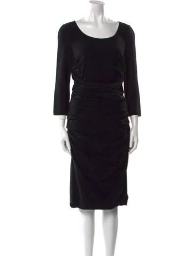 Pre-owned Dolce & Gabbana Scoop Neck Midi Length Dress In Black