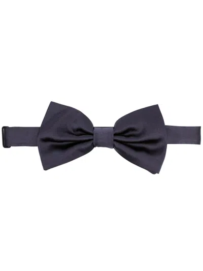 Dolce & Gabbana Silk Bow Tie In Blau