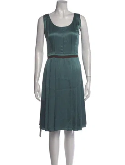 Pre-owned Dolce & Gabbana Silk Knee-length Dress In Green