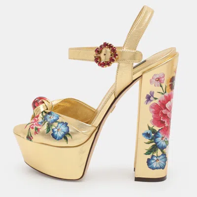 Pre-owned Dolce & Gabbana Size 38.5 Gold Metallic Leather Platform Sandals
