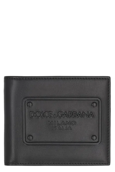 Dolce & Gabbana Sleek Bi-fold Wallet For Men In Black Leather With Logo Detail