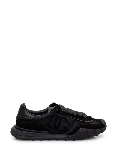 Dolce & Gabbana Sleek Contemporary Low-top Sneakers In Black