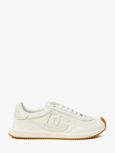 Dolce & Gabbana Men White Low Top Sneakers With Logo Patch On Tongue And Side In Leather Man