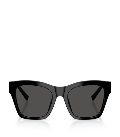 Dolce & Gabbana Square Sunglasses In Black