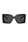 Dolce & Gabbana Square Sunglasses In Black