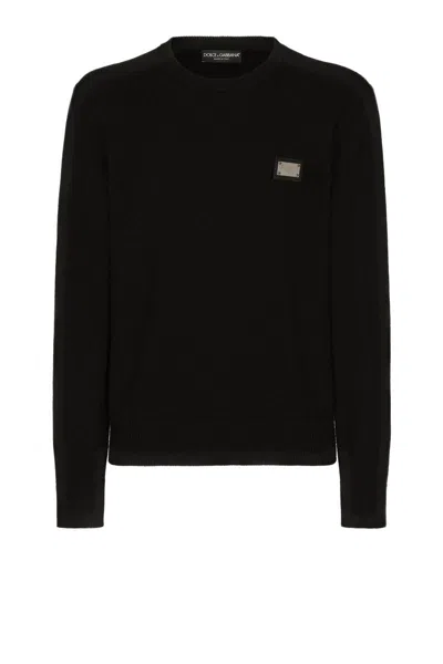 Dolce & Gabbana Crew Neck Sweater In Virgin Wool And Cashmere With Metal Logo Plaque In Black