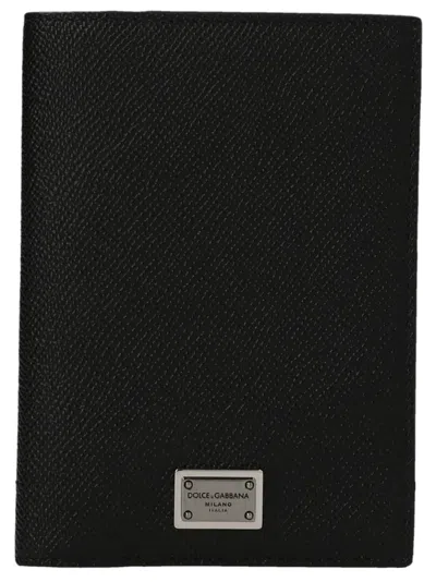 Dolce & Gabbana Textured Leather Passport Holder In Black