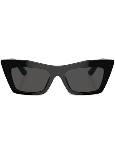 Dolce & Gabbana Tinted Cat-eye Sunglasses In Schwarz