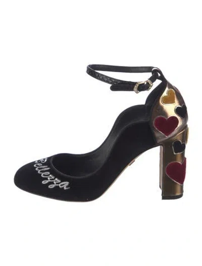 Pre-owned Dolce & Gabbana Velvet Graphic Print Pumps In Black