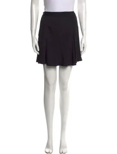 Pre-owned Dolce & Gabbana Virgin Wool Mini Skirt In Black