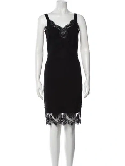 Pre-owned Dolce & Gabbana V-neck Knee-length Dress In Black