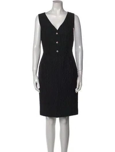 Pre-owned Dolce & Gabbana V-neck Knee-length Dress In Black
