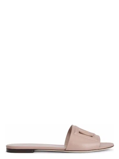 DOLCE & GABBANA WOMEN'S NUDE FLAT SANDAL WITH RELIEF LOGO