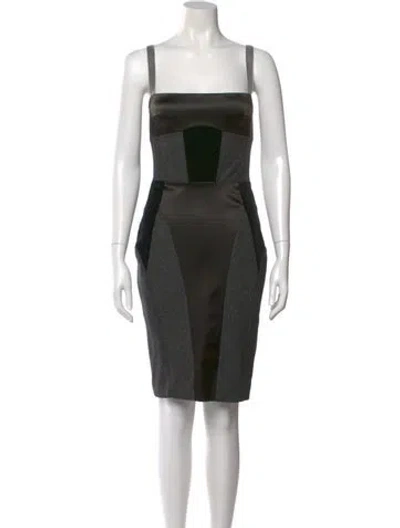Pre-owned Dolce & Gabbana Wool Knee-length Dress In Black