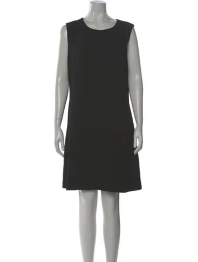 Pre-owned Dolce & Gabbana Wool Knee-length Dress In Black