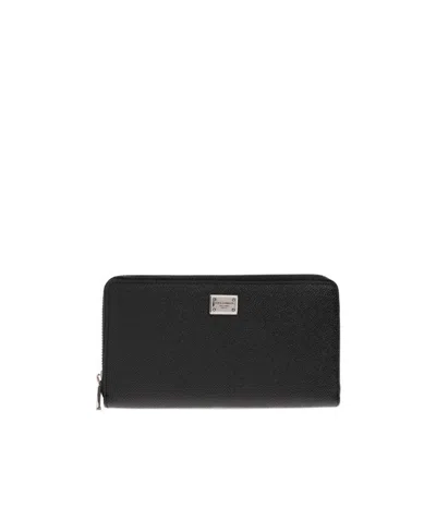 Dolce & Gabbana Zipped Grained Leather Wallet In Black
