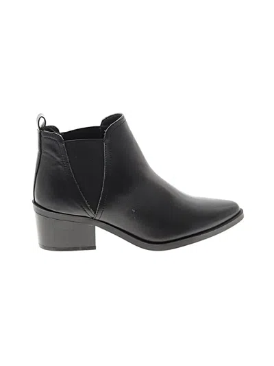 Pre-owned Dolce Vita Ankle Boots In Black