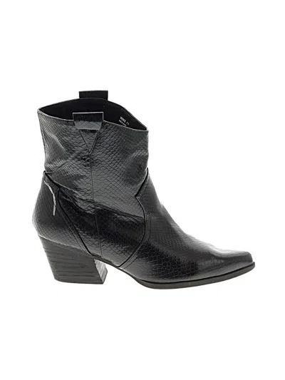 Pre-owned Dolce Vita Ankle Boots In Black