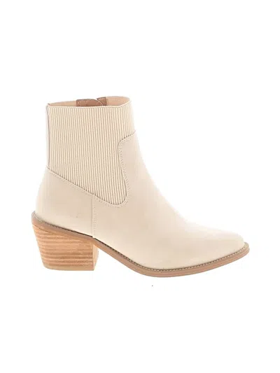 Pre-owned Dolce Vita Ankle Boots In Ivory