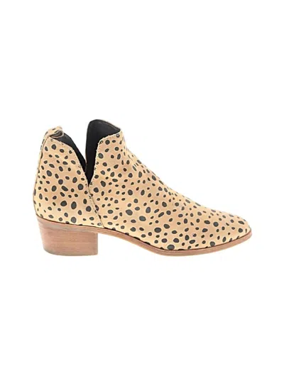 Pre-owned Dolce Vita Ankle Boots In Tan