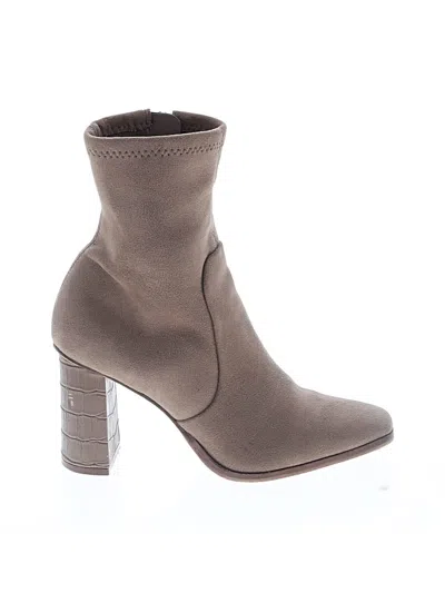 Pre-owned Dolce Vita Ankle Boots In Tan
