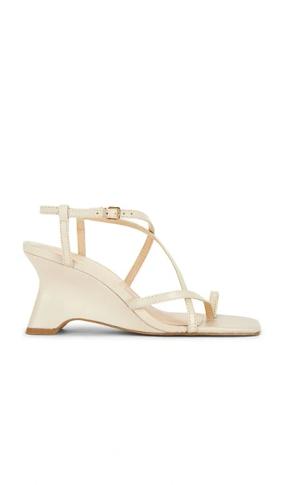Dolce Vita Aylee Wedge Sandal In Gold