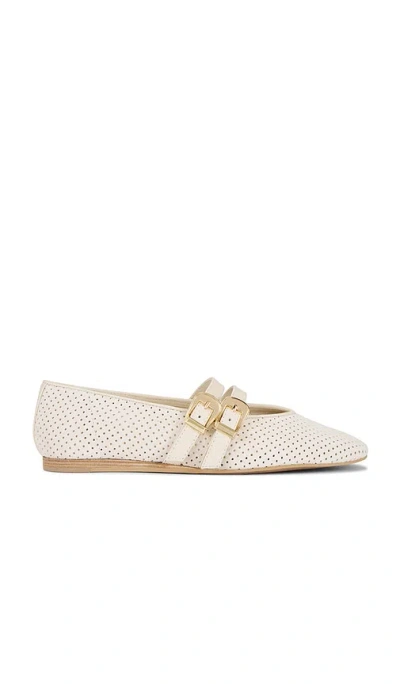 Dolce Vita Baylee Flat In Ivory