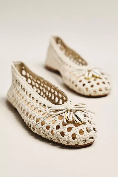 Dolce Vita Cason Charm Woven Ballet Flats In Neutral