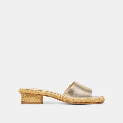 Dolce Vita Dixi Wide Sandals In Platinum Leather Size 9w By  In Silver