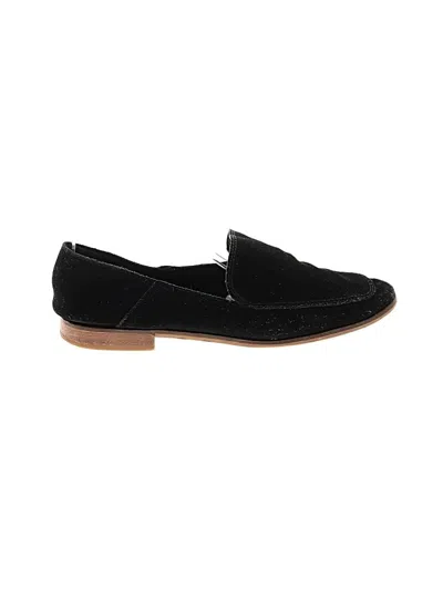 Pre-owned Dolce Vita Flats In Black