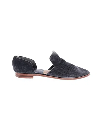 Pre-owned Dolce Vita Flats In Black