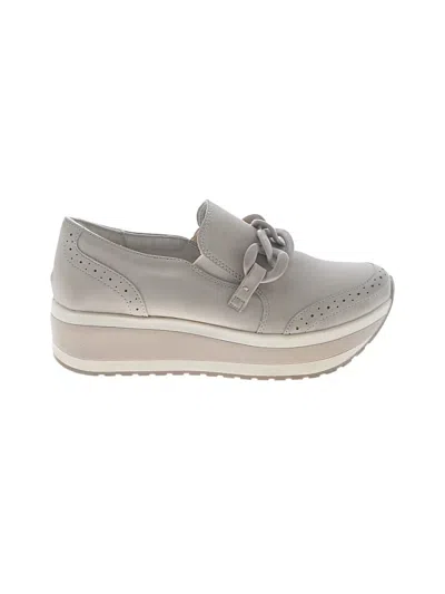 Pre-owned Dolce Vita Flats In Tan